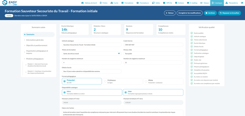 Volet détail d’une formation dans le logiciel de gestion pour centre de formation, avec sommaire interactif, vérification qualité, indicateurs calculés et informations générales.